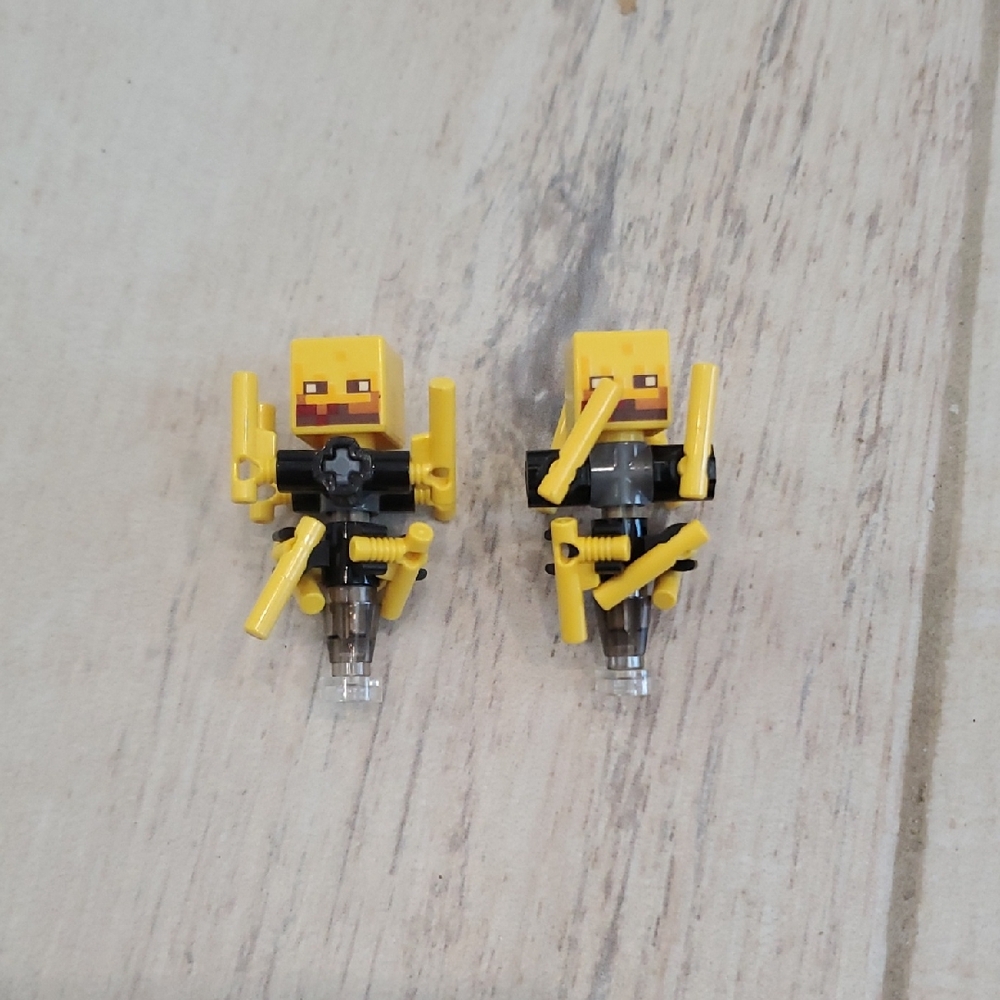Lego Minecraft Blaze figure Bundle